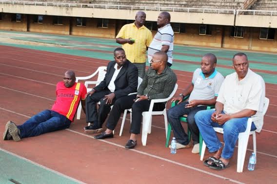fufa_president_watching