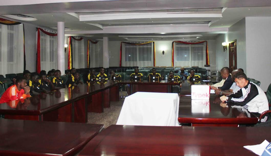 FUFA President meets Uganda Cranes players and officials