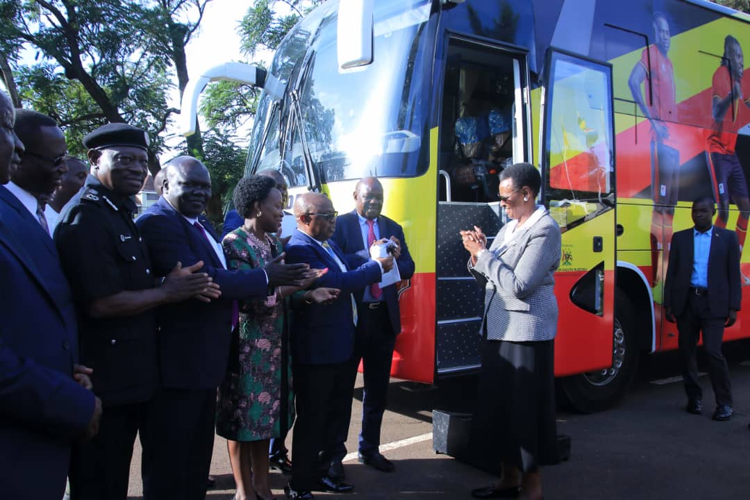 First Lady hands over Uganda Cranes bus to FUFA